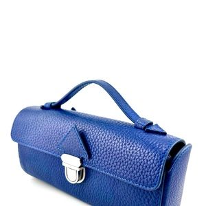 NWT convertible bicycle bag. Designed to be worn on and off the bicycle